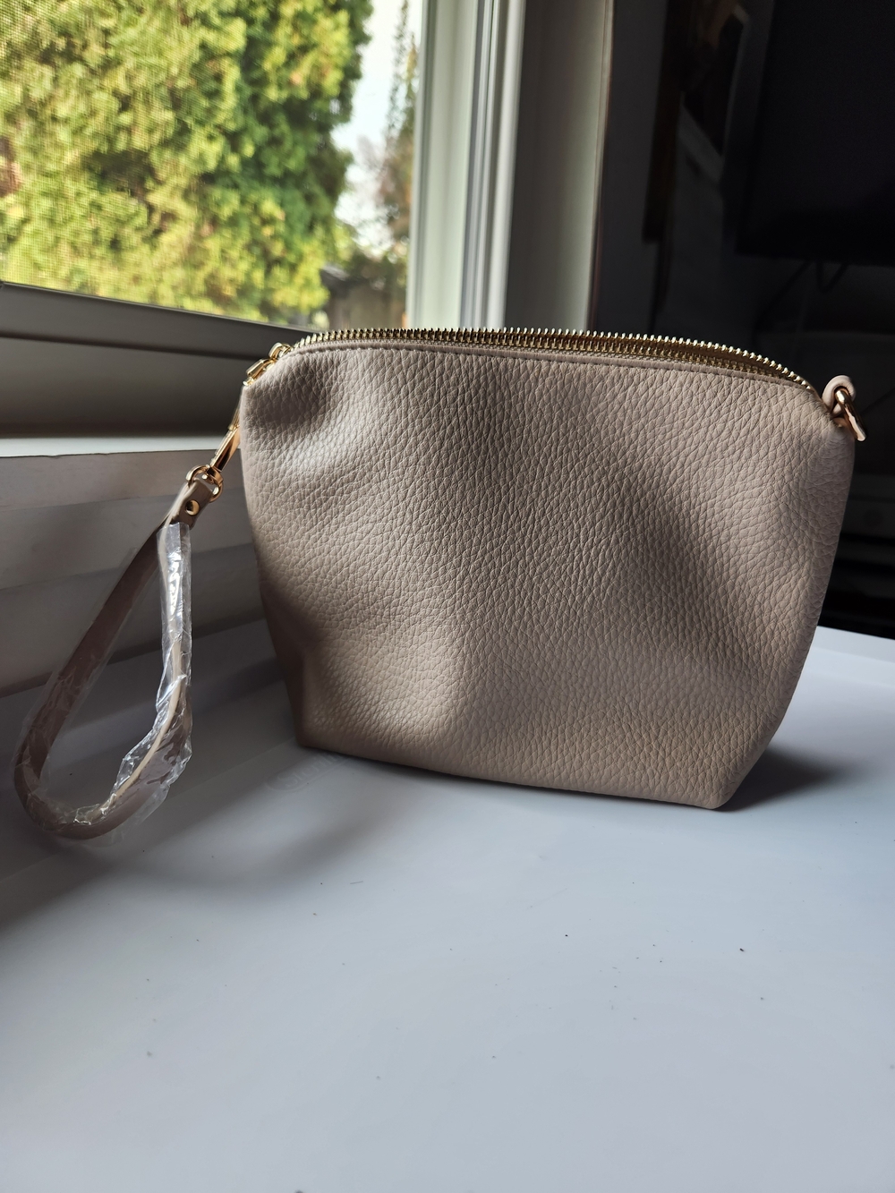Antik Kraft  Pebbled Wristlet Clutch with Gold Hardware